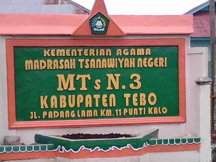 HINDARI DAMPAK BURUK AKIBAT KABUT ASAP MTsN 3 TEBO TUGASKAN SISWA BELAJAR DI RUMAH 