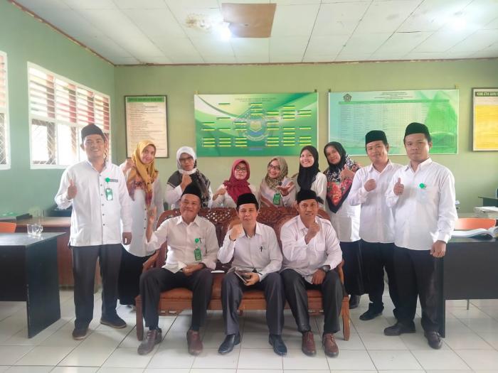 KUNJUNGAN KAKANKEMENAG KABUPATEN TEBO KE MTSN 3 TEBO